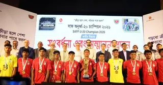 সাফজয়ী ফুটবলারদের ১ লাখ টাকা করে পুরস্কার ক্রীড়া মন্ত্রণালয়ের